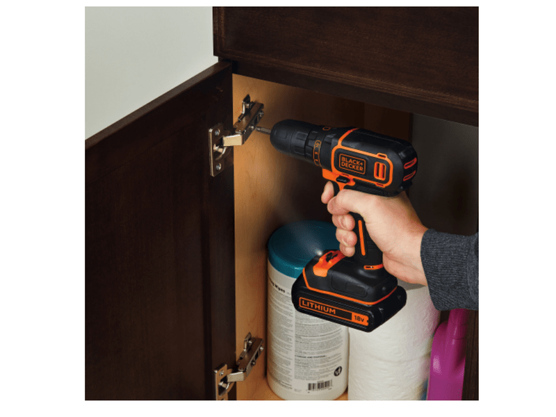 BLACK + DECKER BDCDC18K-QW Akkumulátoros fúró-csavarozó + koffer