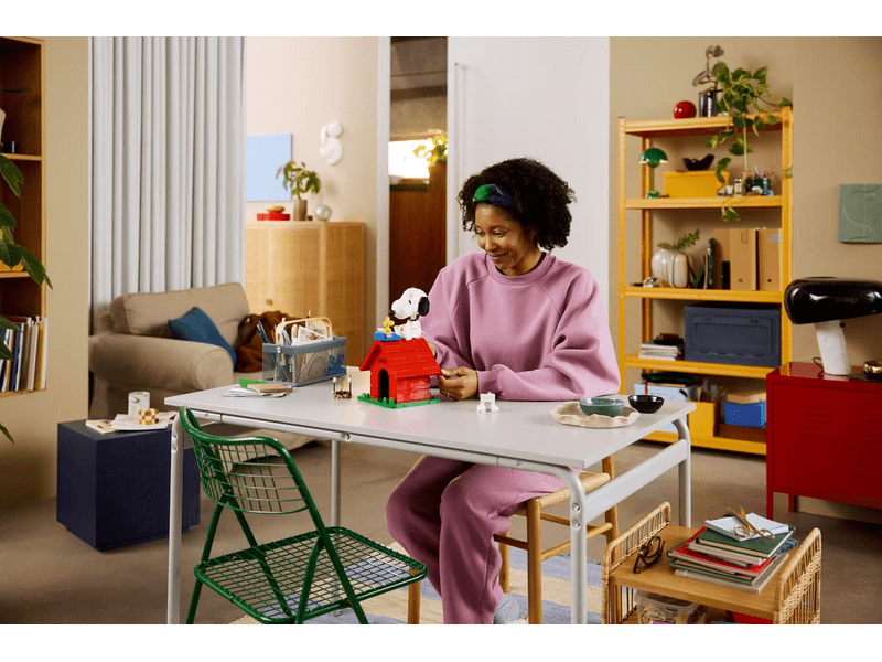 LEGO® Ideas Peanuts: Snoopy kutyaháza (21368)