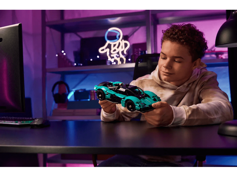LEGO® Technic Aston Martin Valkira (42208)