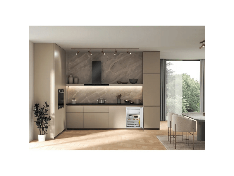 Whirlpool WBUF011 Beépíthető egyajtós hűtőszekrény