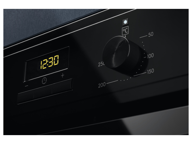 Electrolux EOF3H50BK Beépíthető sütő + Electrolux EHF6547FXK Beépíthető kerámia főzőlap