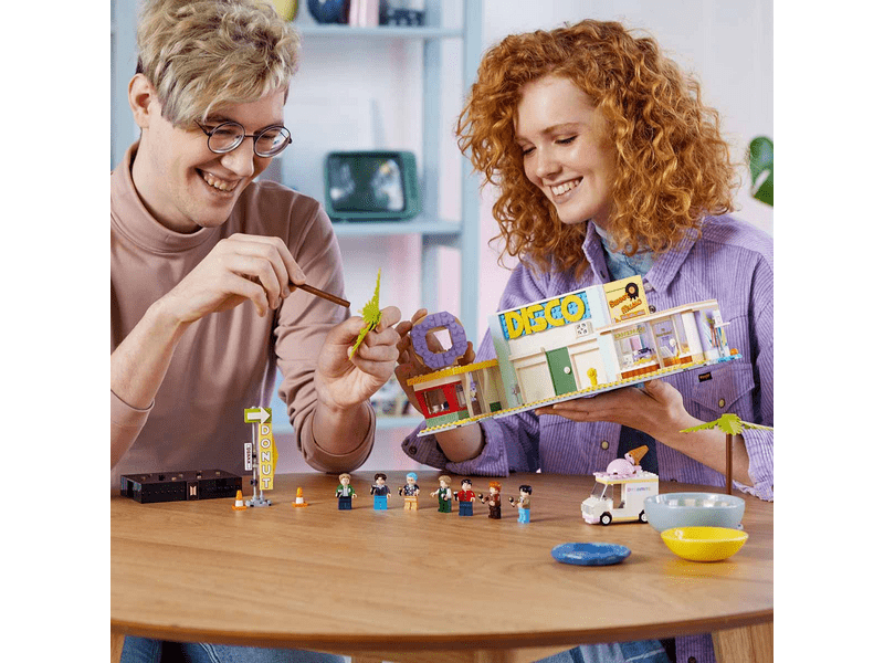 LEGO® Ideas BTS Dynamite set video isječaka (21339)