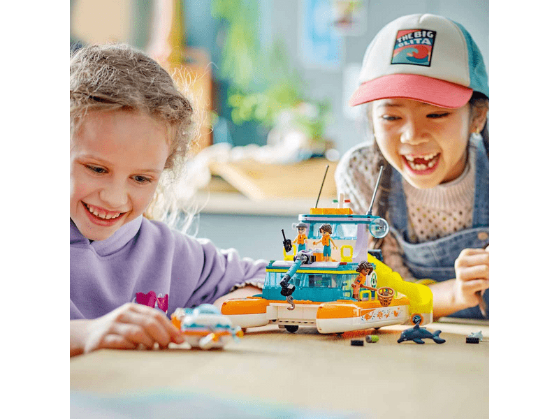LEGO® Friends Tengeri mentőhajó (41734)