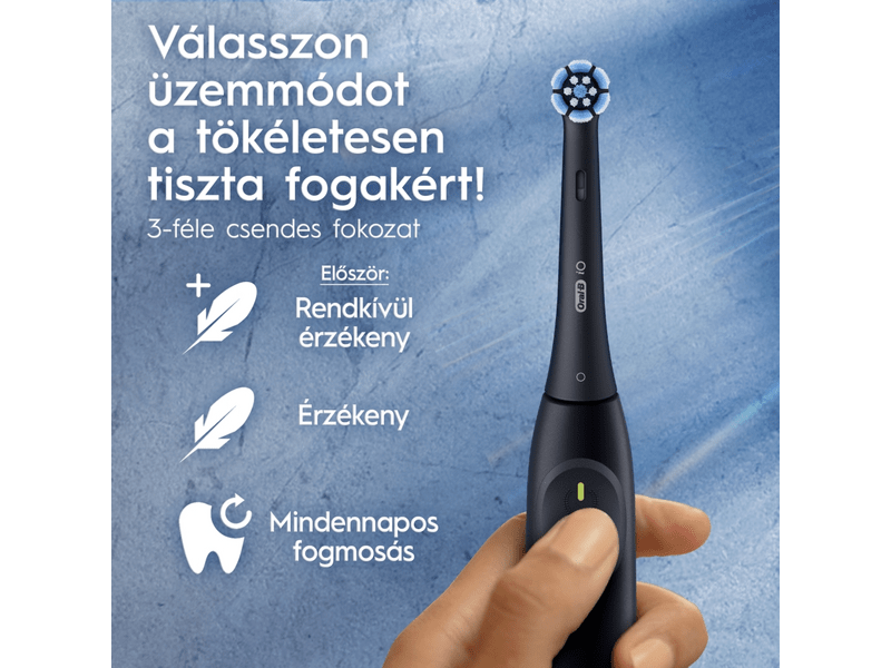 Oral-B iO 2 Elektromos fogkefe utazótokkal, éjfekete