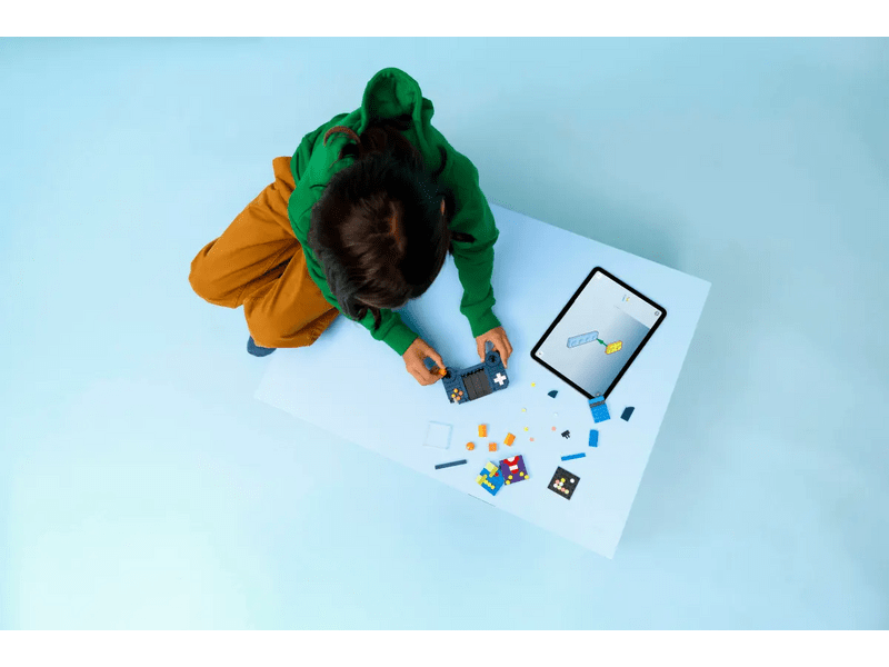 LEGO® Creator 3 az 1-ben Retró játékkonzol (31380)