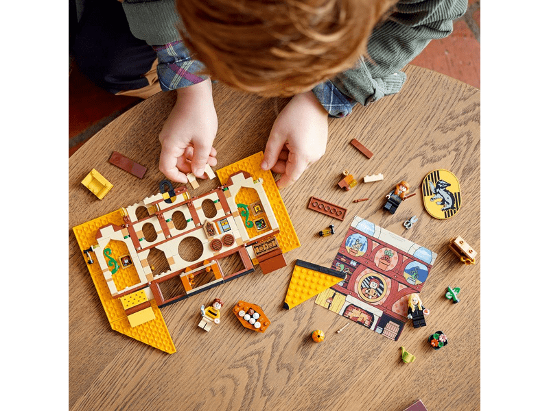 LEGO® Harry Potter™ A Hugrabug ház címere (76412)