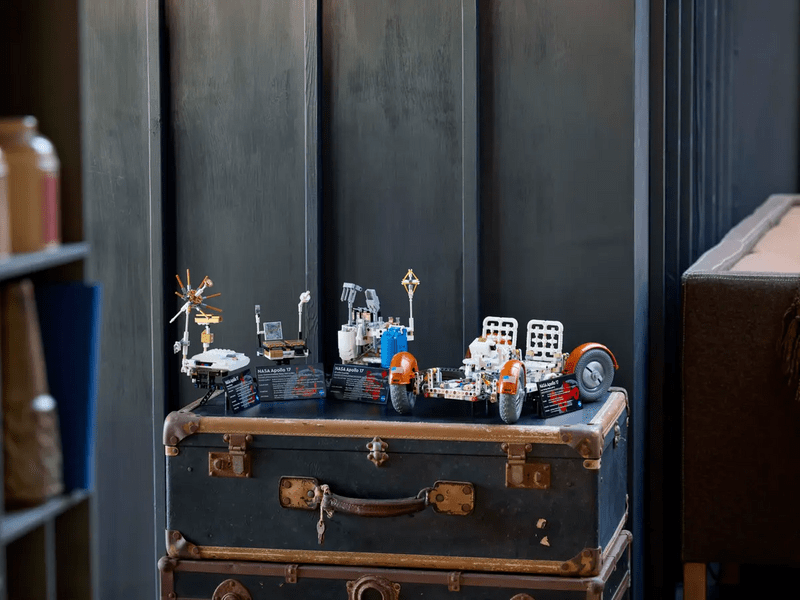 LEGO® Technic NASA Apollo lunarni rover (42182)