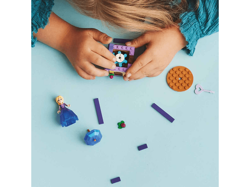 LEGO® Disney Princess Pörgő Aranyhaj (43214)