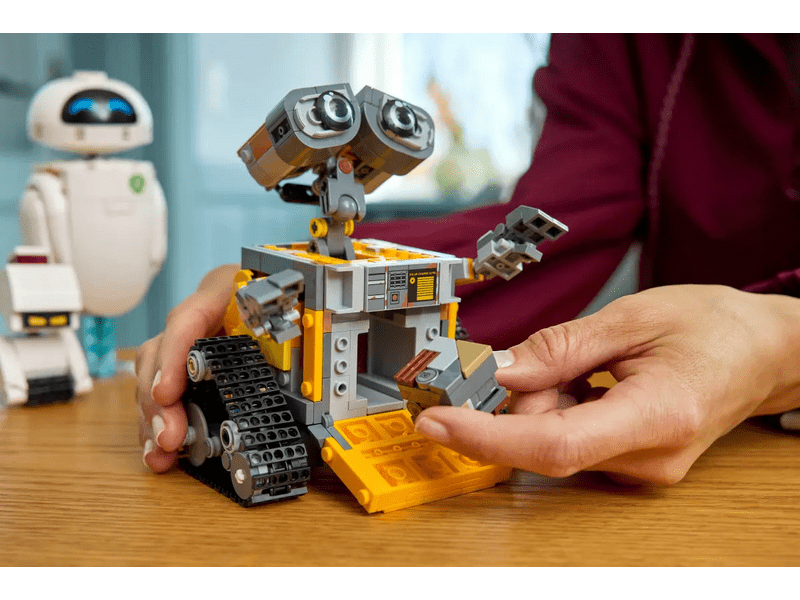 LEGO® ǀ Disney i Pixar WALL-E i EVA (43279)
