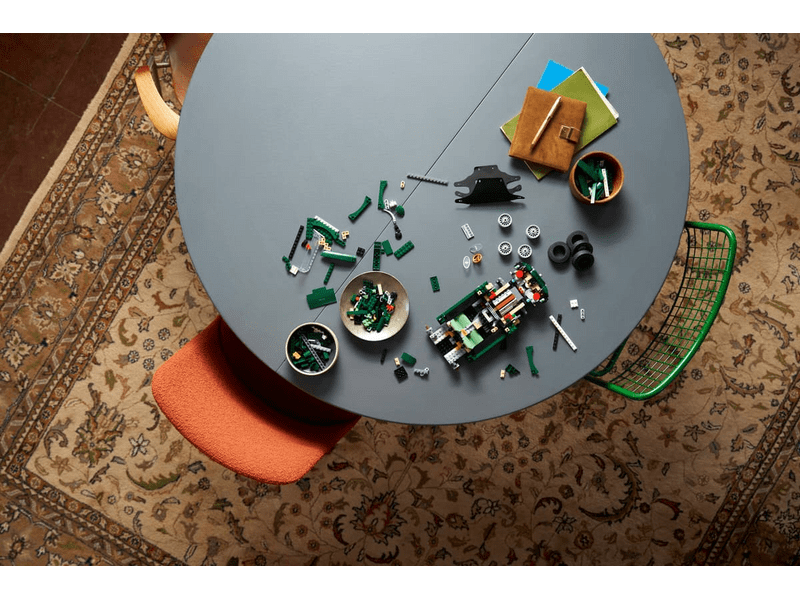 LEGO® Icons Jaguar E-Type (11381)
