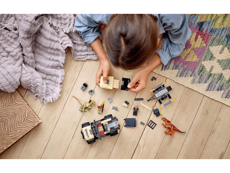 LEGO® Jurassic World™ Pyroraptor és Dilophosaurus szállítás (76951)