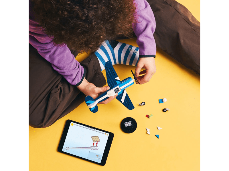 LEGO® Creator Zrakoplov: Trkač (31160)