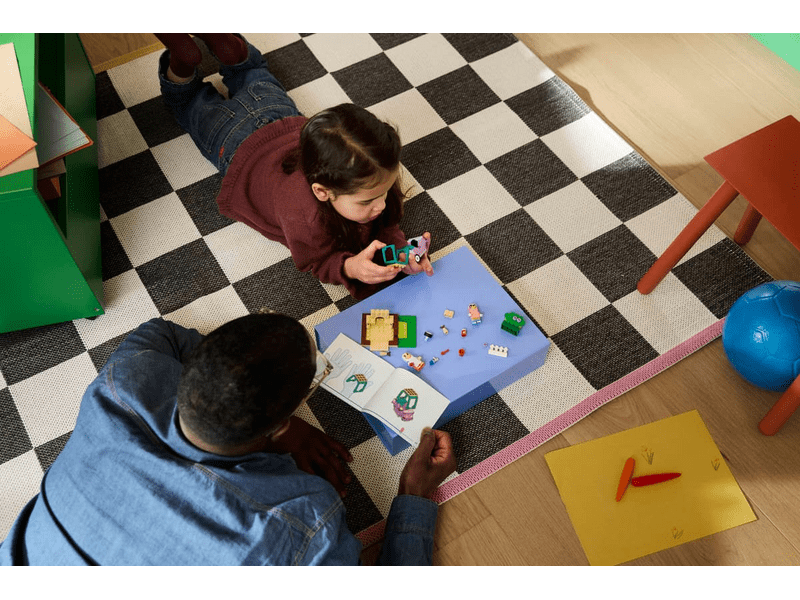 LEGO® Bluey Nagyik Bingóval és Bluey-val (11216)