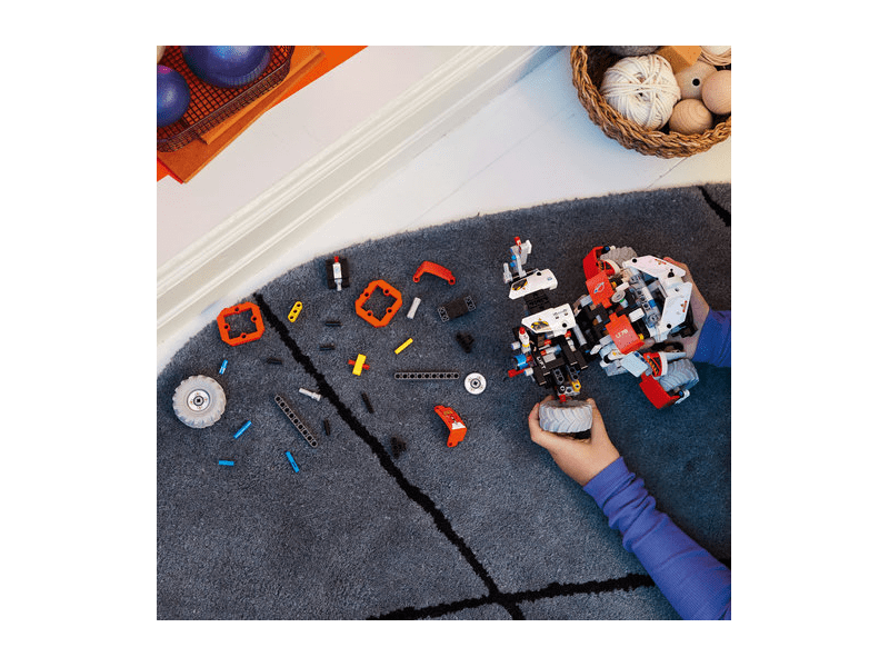LEGO® Technic utovarivač svemirski rover LT78 (42178)