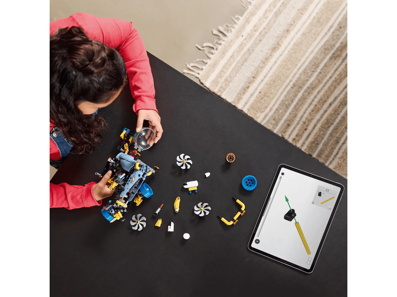 LEGO® Technic Podmornica za istraživanje morskih dubina (42201)