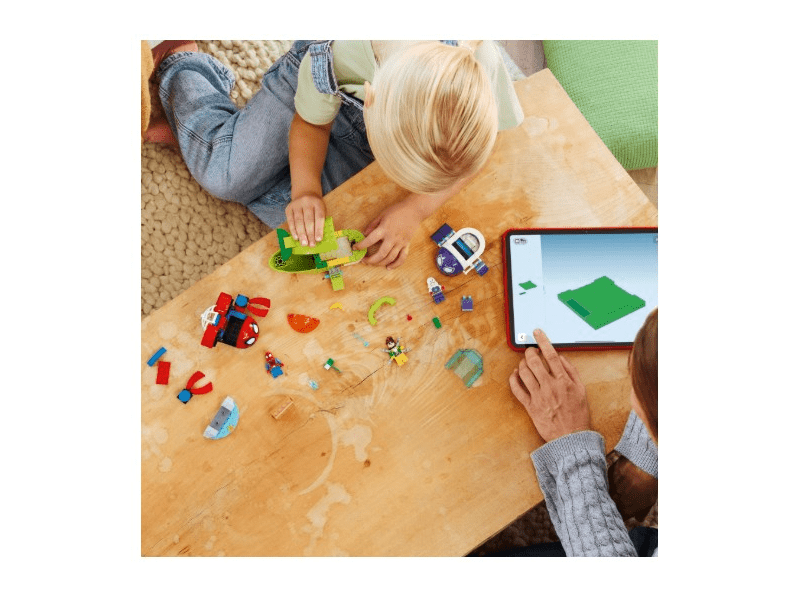 LEGO® Marvel Póki és csodálatos barátai Pókember: vízi járművek (11207)