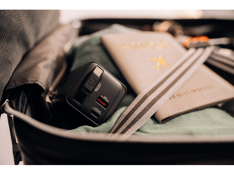 Verbatim GaN 65W AC punjač s uvlačivim kabelom (32217)