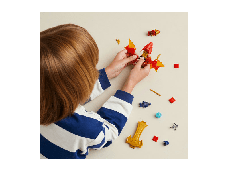 LEGO® Ninjago® Kai felszálló sárkány csapása (71801)