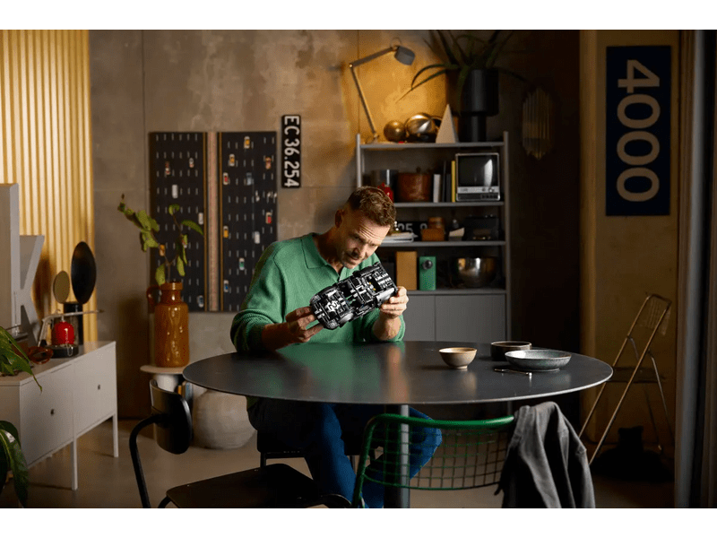 LEGO® Technic 1966 Ford GT40 MKII versenyautó (42223)