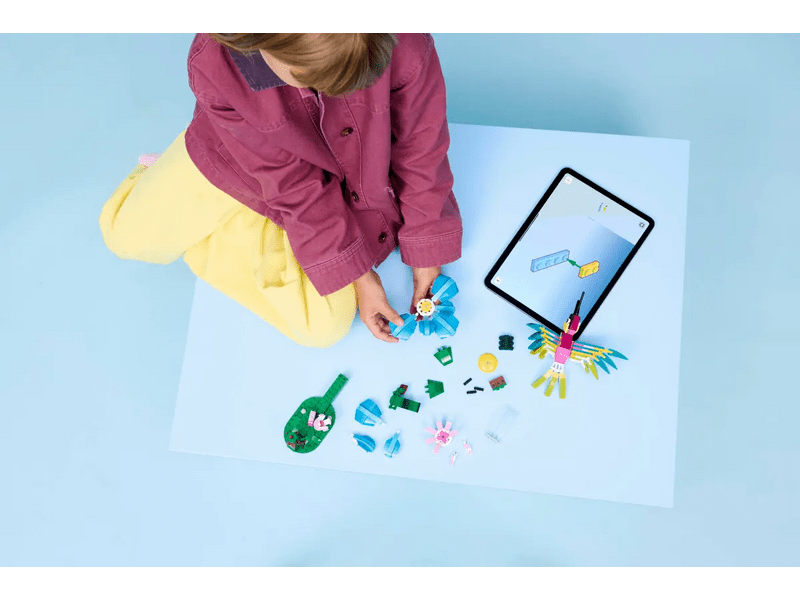 LEGO® Creator Vadállatok: Színpompás kolibri (31384)