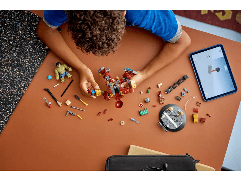 LEGO® Marvel Hulkbuster és Hulk óriási csatája (76343)