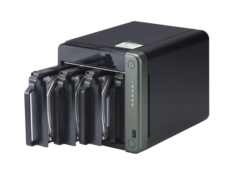 NAS,4fiók,4GB RAM,2x2.5GbE,2xUSB3.2