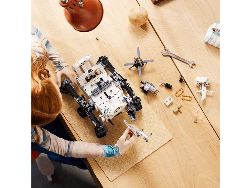 LEGO® Technic NASA Mars Rover Perseverance (42158)
