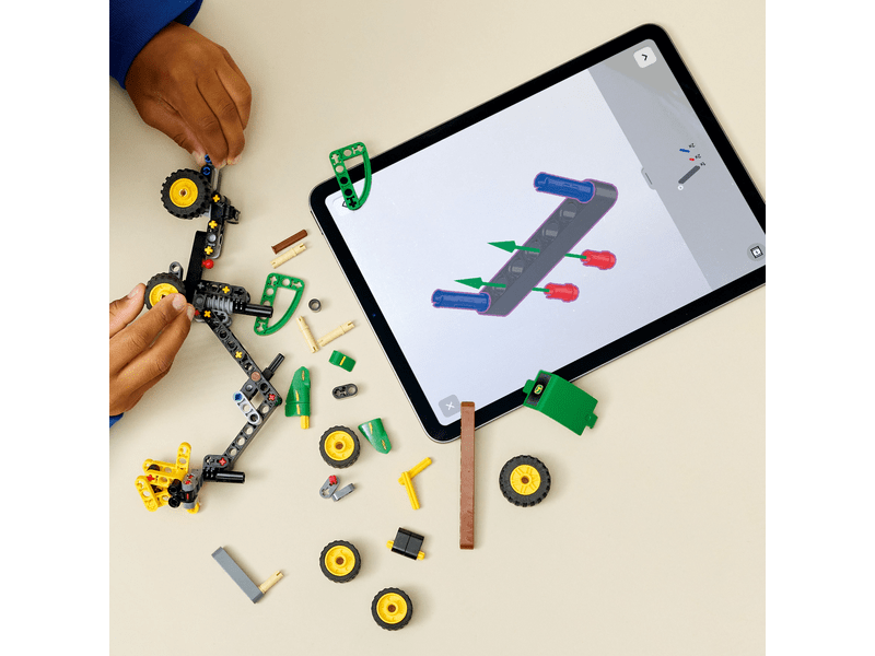 LEGO® Technic John Deere 1470H kerekes betakarítógép (42218)