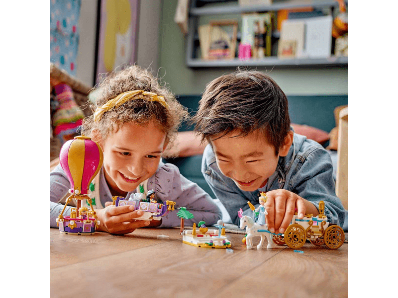 LEGO® Disney Princess Elvarázsolt hercegnőutazás (43216)