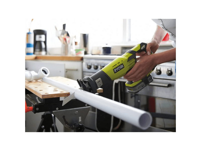 Ryobi RRS1801M 18V One Plus™ szablyafűrész, 1 fűrészlappal
