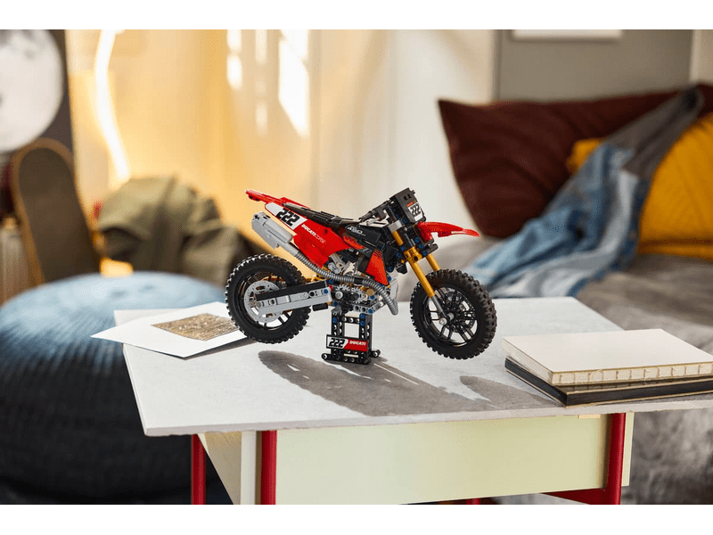 LEGO® Technic™ Ducati Desmo450 MX Factory motorkerékpár (42238)