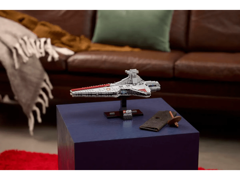LEGO® Star Wars™ Venator-osztályú támadó cirkáló (75441)