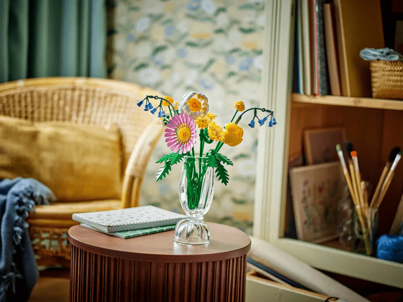 LEGO® Botanicals Napsárga virágcsokor (10347)