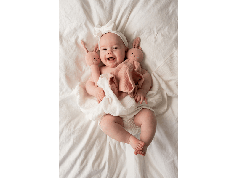 Jabadabado Rózsaszín nyuszis baba ajándékcsomag (S1025)