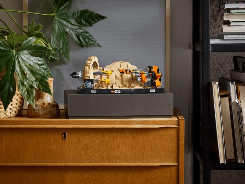 LEGO® Star Wars™ Mos Espa Tooth Race™ Diorama (75380)