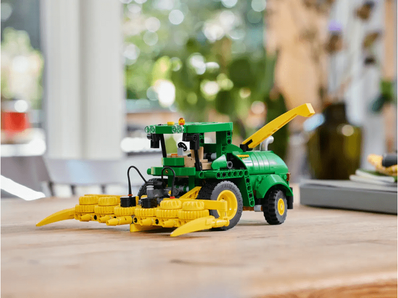 LEGO® Technic John Deere 9700 kombájn (42168)
