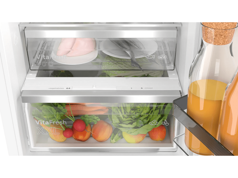 Bosch KIN86ADD0 Beépíthető alulfagyasztós kombinált hűtőszekrény