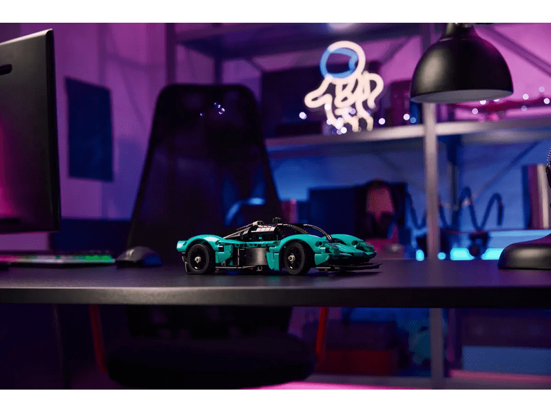 LEGO® Technic Aston Martin Valkira (42208)
