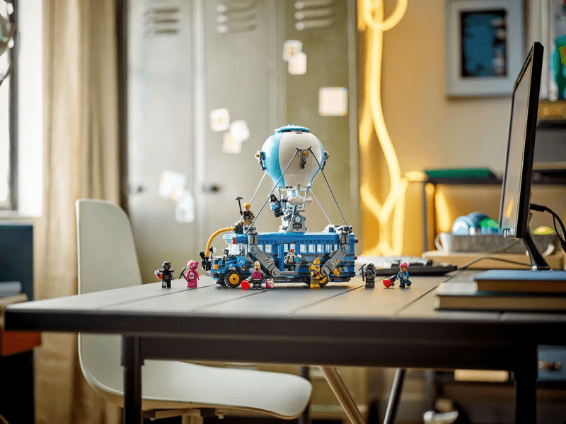 LEGO® Fortnite Battle Bus (77073)