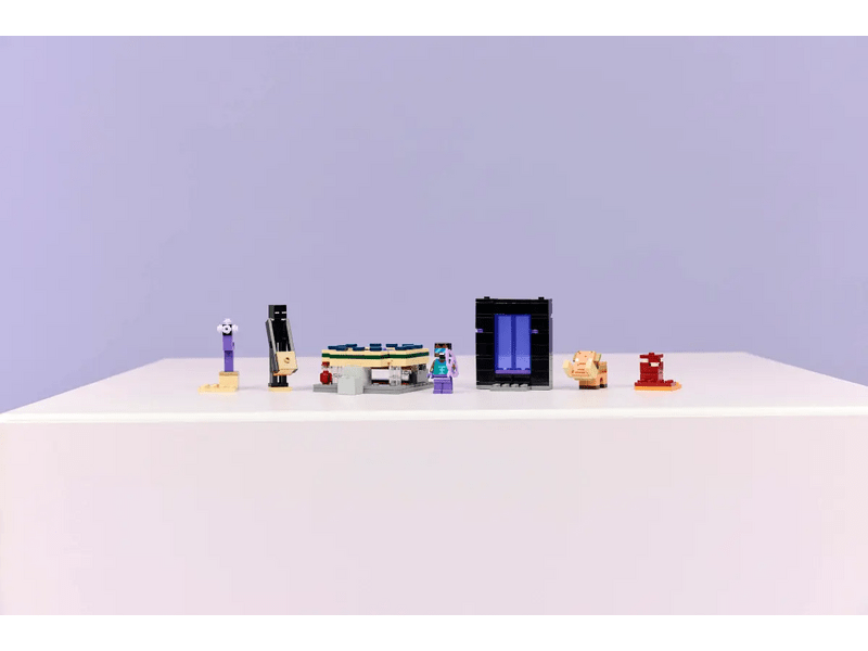 LEGO® Minecraft® Utazás az Alvilág kapujához és a Végportálhoz (21584)