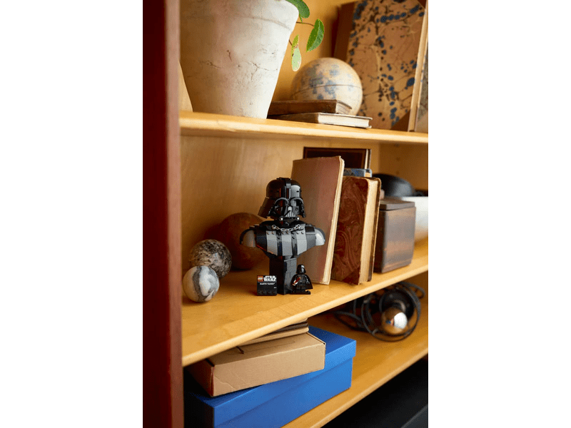 LEGO® Star Wars™ Darth Vader™ mellszobor (75439)