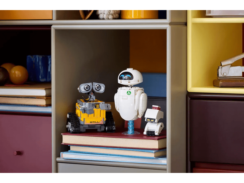 LEGO® ǀ Disney i Pixar WALL-E i EVA (43279)