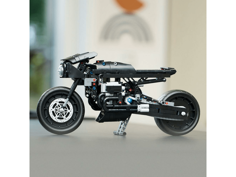 LEGO Technic BATMAN - BATCYCLE
