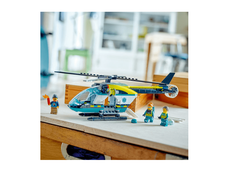 LEGO® City Mentőhelikopter (60405)