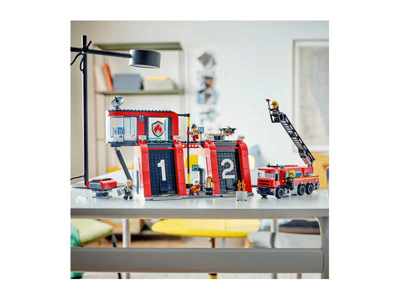 LEGO® City Vatrogasna postaja s vatrogasnim vozilom (60414)
