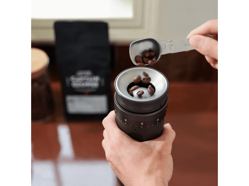 Outin Fino prijenosni mlinac za kavu, smeđa