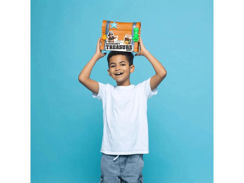 Društvena igra Crnobradog lovca na blago (VNG074)