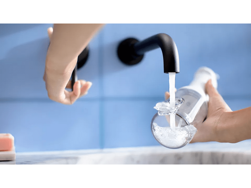 Philips HX3826/31 Sonicare Flosser 3000 oralni irigator, bijeli