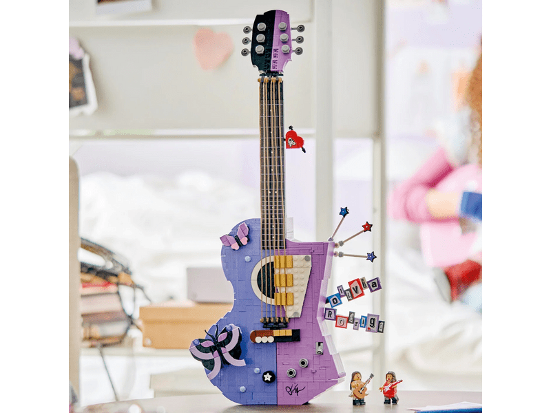 LEGO® Editions Olivia Rodrigo kettős stílusú gitárja (43031)