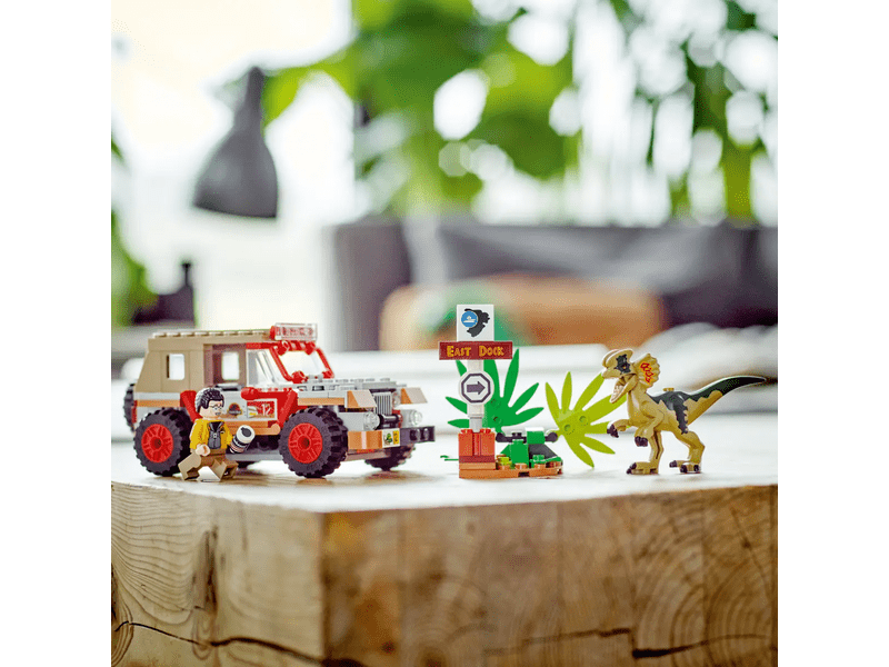 LEGO® Jurassic Park Dilophosaurus támadás (76958)